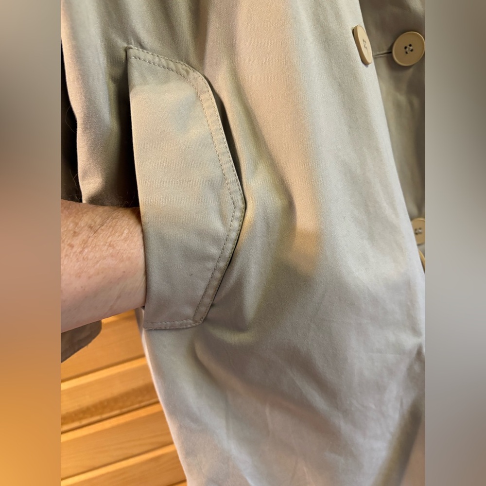 Vintage London Fog Double Breasted Trench Coat, Size 10 Petite - Picture 6 of 14